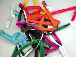 one day一根拉鏈做成的零錢包